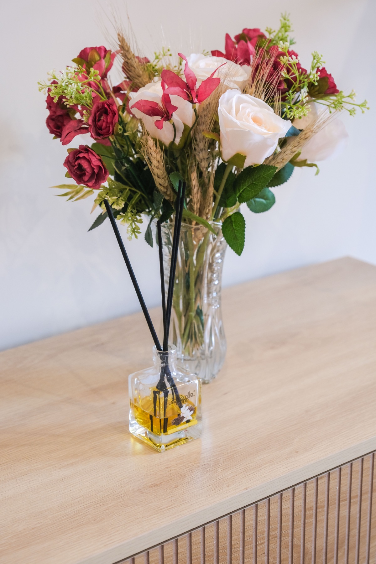 Dettaglio decorativo con fiori